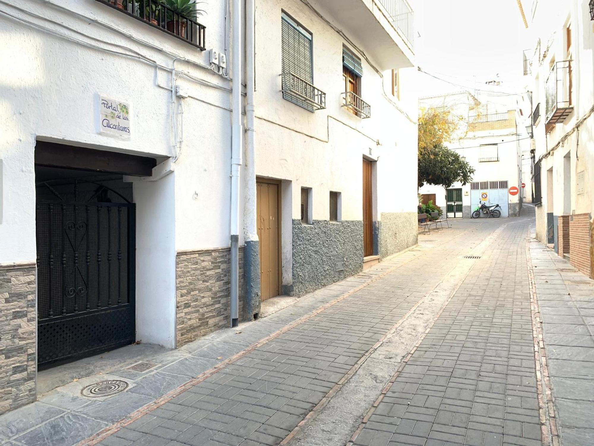 Tinao De Las Alcantaras Lanjaron Exterior photo